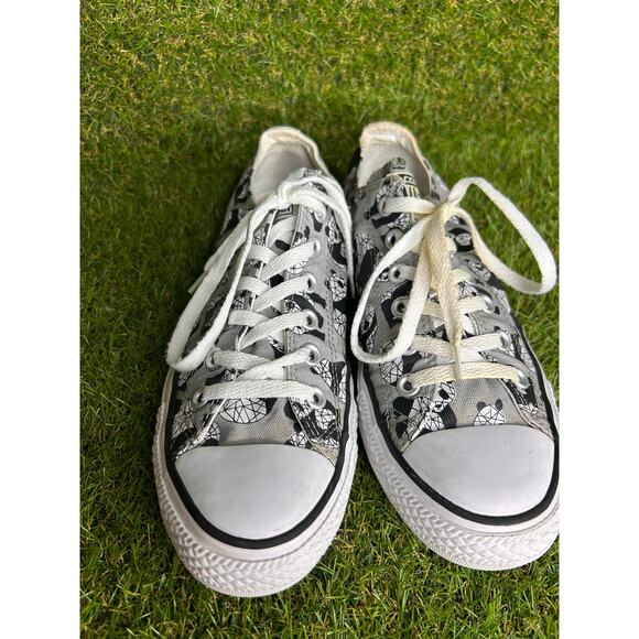Converse All Star Low Top Black Gray and White Geometric Panda Print Sneakers 9 - Picture 3 of 11